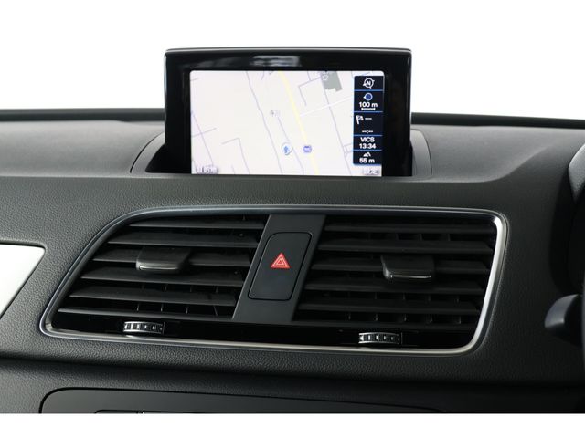 AUDI Q3 2015 Image 31