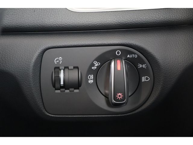 AUDI Q3 2015 Image 31