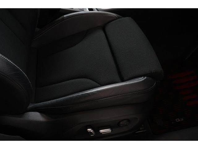 AUDI Q3 2015 Image 31