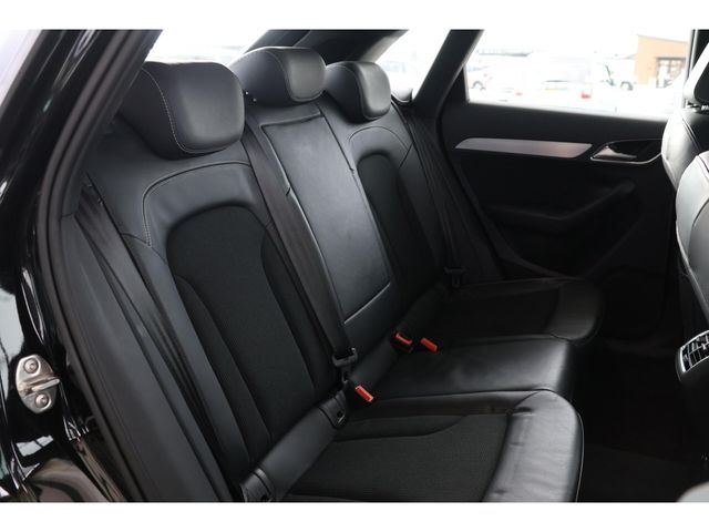 AUDI Q3 2015 Image 31