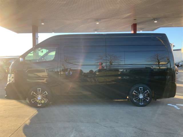 NISSAN NV350 CARAVAN MICROB 2019 Image 31