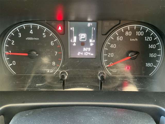 NISSAN NV350 CARAVAN MICROB 2019 Image 31