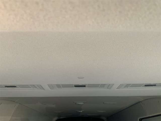 NISSAN NV350 CARAVAN MICROB 2019 Image 31