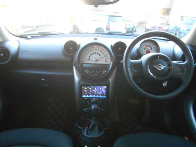 BMW MINI COOPER CROS 2014 Image 31