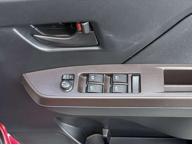 TOYOTA TANK 2018 Image 31