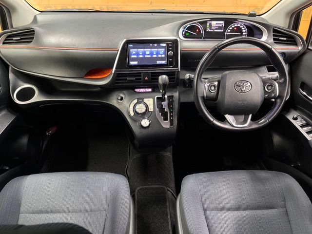 TOYOTA SIENTA HYBRID 2016 Image 31