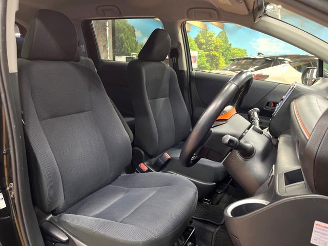 TOYOTA SIENTA HYBRID 2016 Image 31