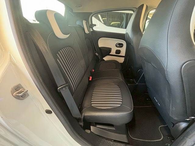 RENAULT TWINGO 2021 Image 31