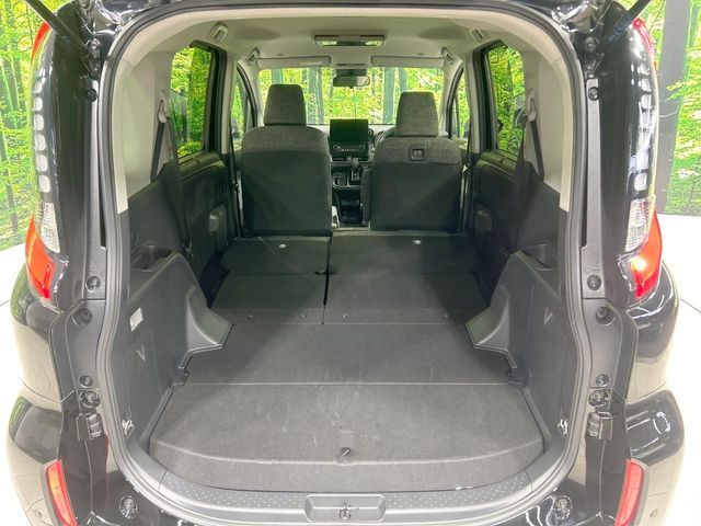 TOYOTA SIENTA HYBRID 2023 Image 31