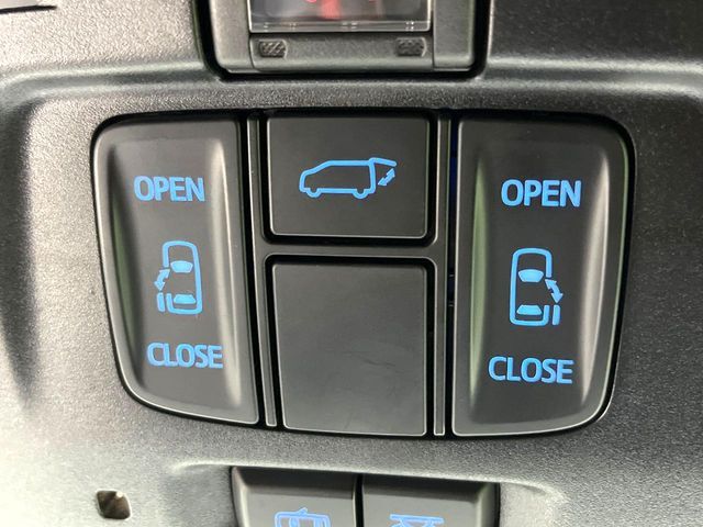 TOYOTA VELLFIRE  HYBRID 4WD 2018 Image 31