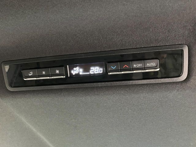 TOYOTA NOAH HYBRID 2023 Image 31