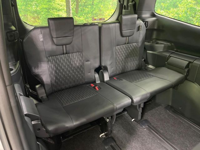 TOYOTA NOAH HYBRID 2023 Image 31