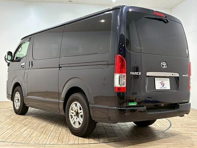 TOYOTA HIACE VAN 2WD 2022 Image 31