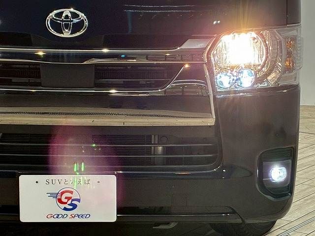 TOYOTA HIACE VAN 2WD 2022 Image 31