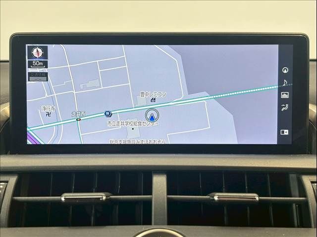 TOYOTA LEXUS NX300H 2019 Image 31