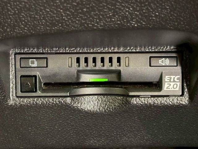 TOYOTA PRIUS 2017 Image 31