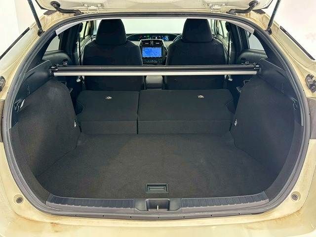 TOYOTA PRIUS 2017 Image 31