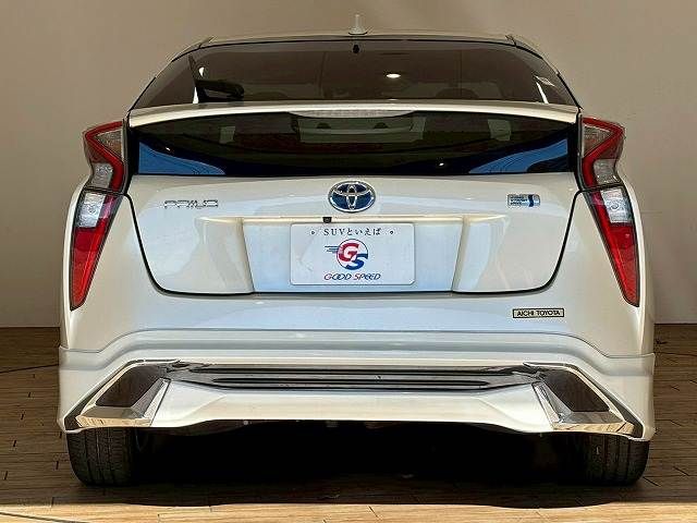 TOYOTA PRIUS 2017 Image 31