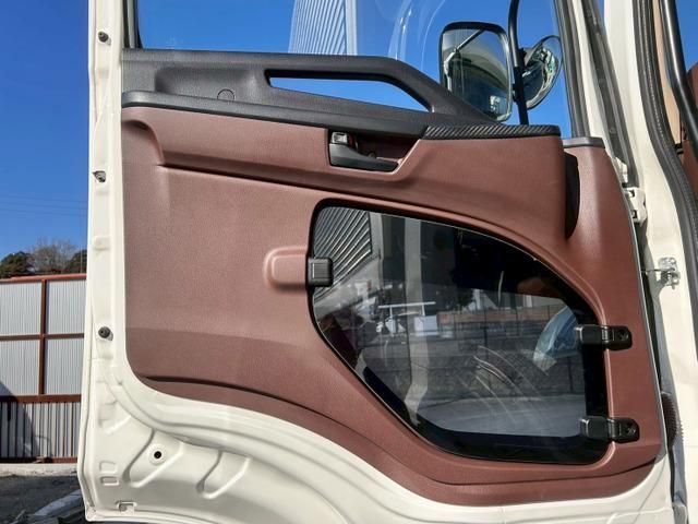 HINO PROFIA 2019 Image 31