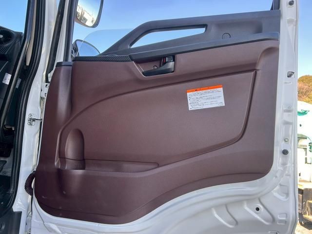 HINO PROFIA 2019 Image 31