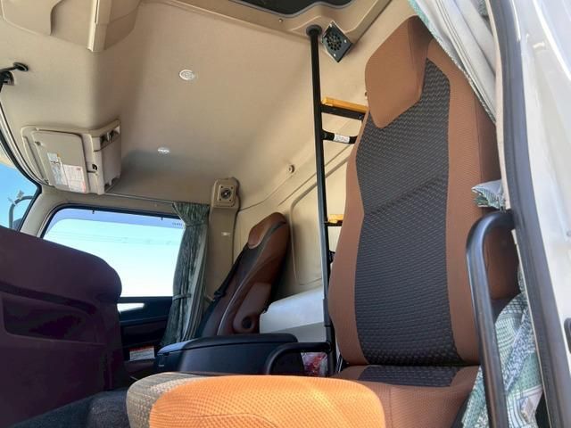 HINO PROFIA 2019 Image 31