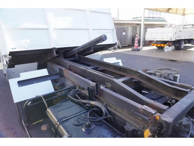 HINO DUTRO 2012 Image 31