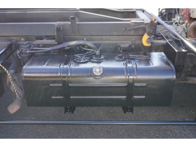 HINO DUTRO 2012 Image 31