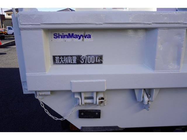 HINO DUTRO 2012 Image 31