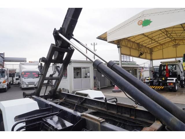 MITSUBISHI FUSOU FIGHTER 2016 Image 31