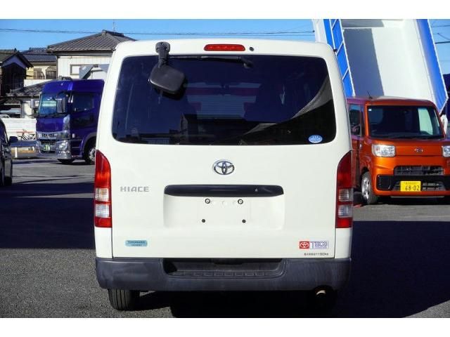 TOYOTA HIACE VAN 2WD 2018 Image 31