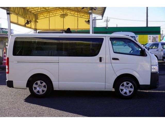 TOYOTA HIACE VAN 2WD 2018 Image 31