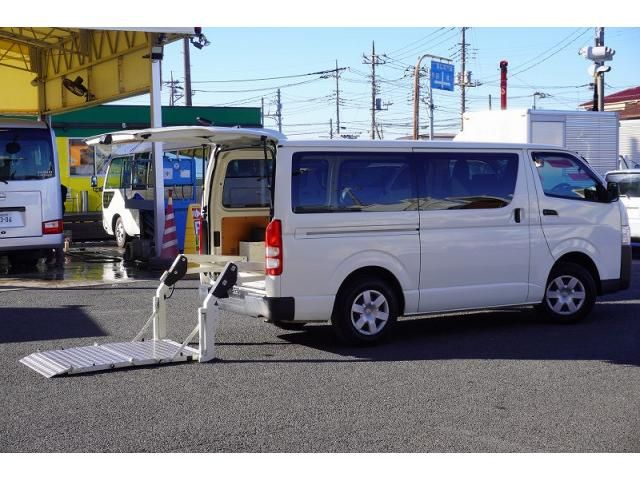 TOYOTA HIACE VAN 2WD 2018 Image 31