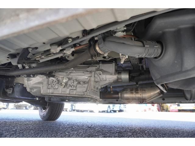 TOYOTA HIACE VAN 2WD 2018 Image 31