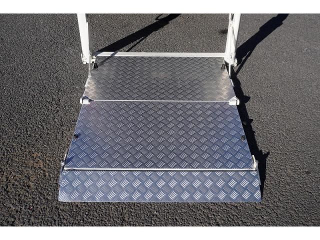 TOYOTA HIACE VAN 2WD 2018 Image 31