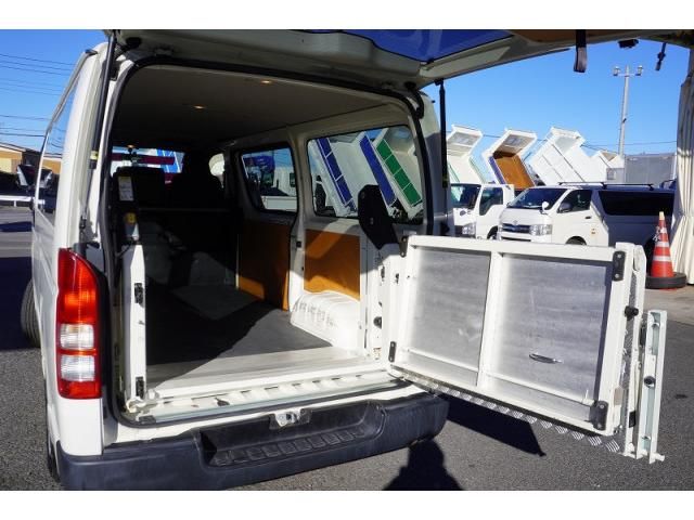 TOYOTA HIACE VAN 2WD 2018 Image 31