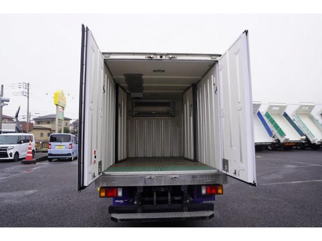 ISUZU ELF 2019 Image 31