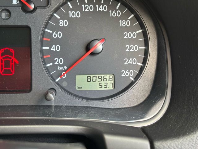 VOLKSWAGEN GOLF WAGO 2005 Image 31