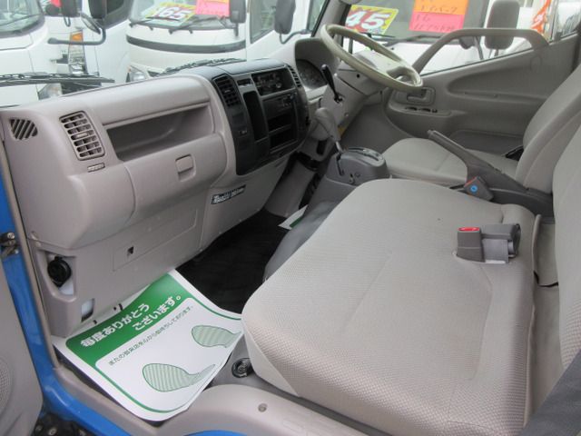 TOYOTA DYNA 2013 Image 31