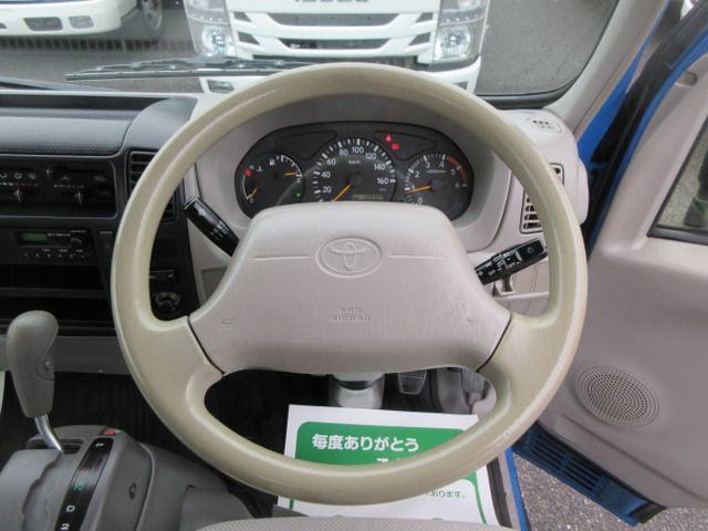 TOYOTA DYNA 2013 Image 31