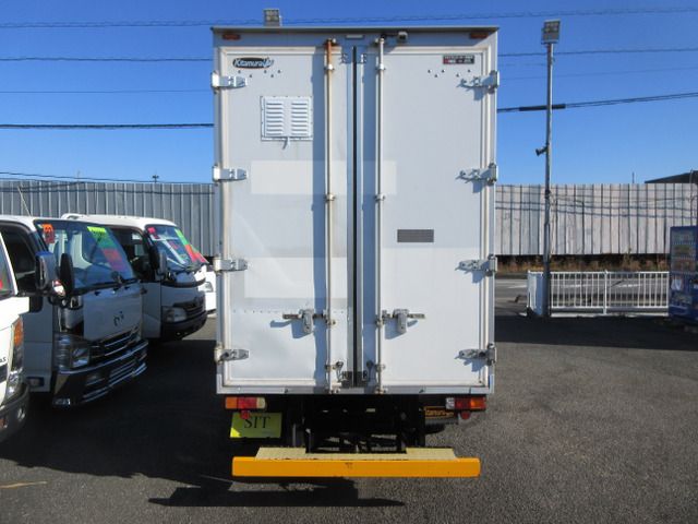 TOYOTA DYNA 2015 Image 31