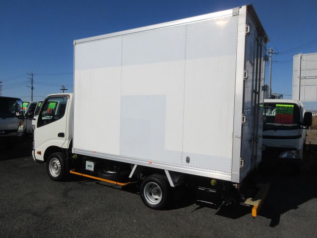 TOYOTA DYNA 2015 Image 31