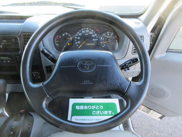 TOYOTA DYNA 2015 Image 31