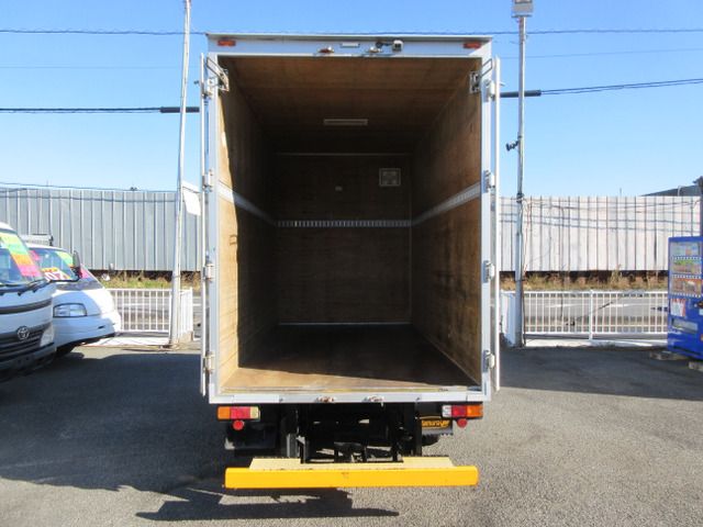 TOYOTA DYNA 2015 Image 31