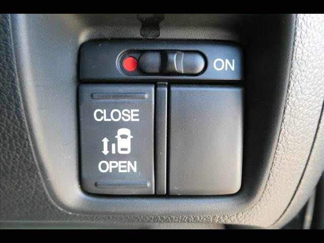 HONDA N BOX 2016 Image 31