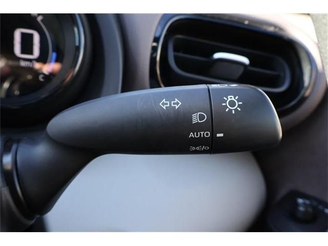 TOYOTA YARIS 2023 Image 31