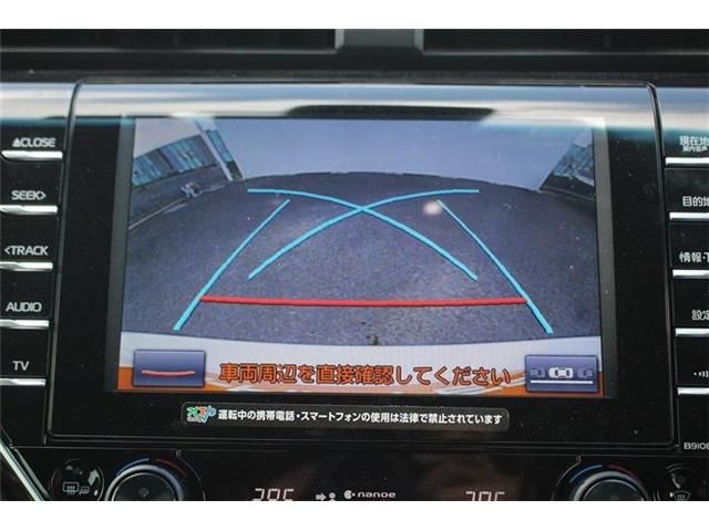 TOYOTA CAMRY HYBRID 2017 Image 31