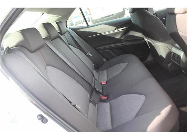 TOYOTA CAMRY HYBRID 2017 Image 31