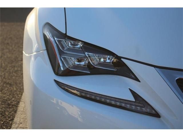 TOYOTA LEXUS RC200T 2017 Image 31