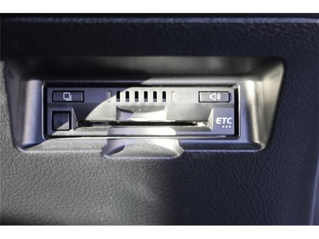 TOYOTA VITZ 2018 Image 31