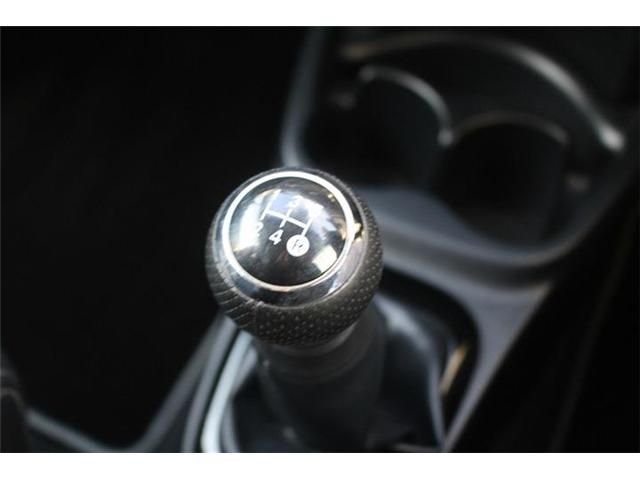 TOYOTA VITZ 2018 Image 31